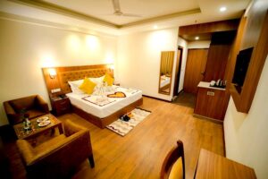 simsa heights manali,near by mall road , best hotel in manali ,